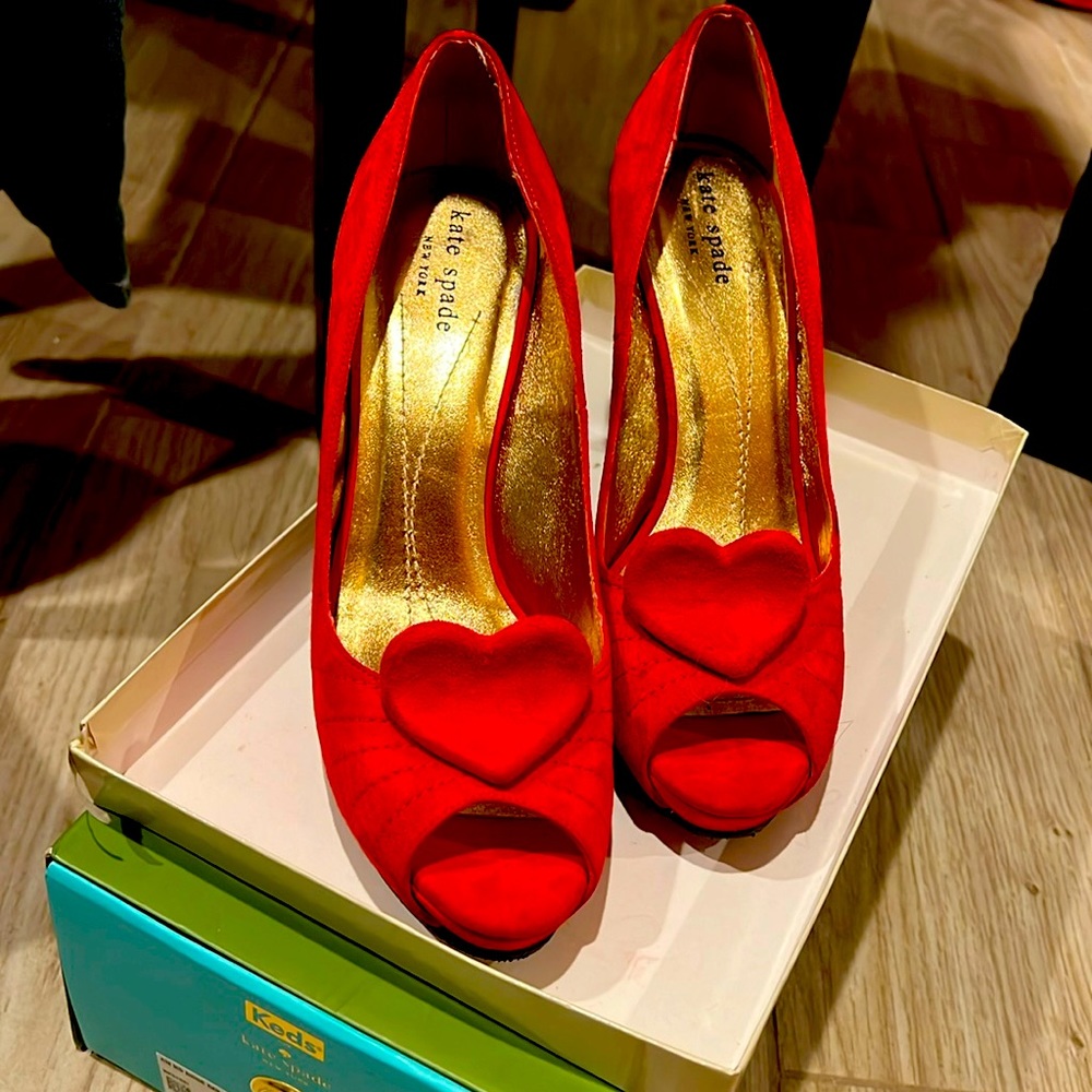 KATE SPADE | Red Suede HEART| GENNY| peep toe dress heel women SIZE 8